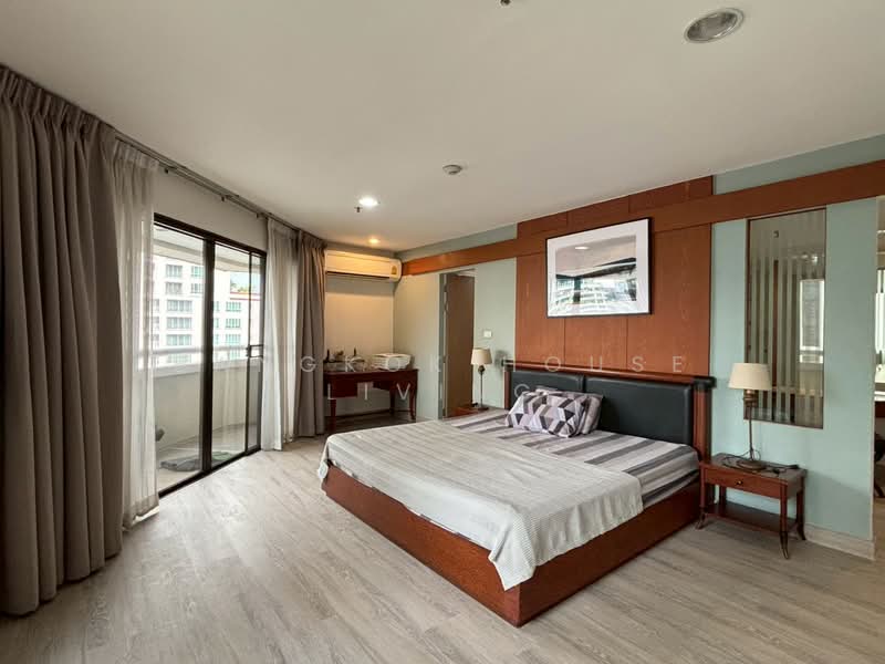 Baan Suanpetch, Bangkok, 18 Soi Sukhumvit 39, Khlong Tan Nua, Watthana, Bangkok, 3 Bedrooms, 265 sqm, Condo For Rent, by Bangkok House Living, 500174955 - DDproperty.com