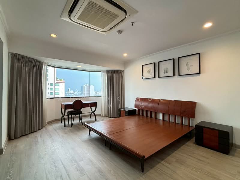 Baan Suanpetch, Bangkok, 18 Soi Sukhumvit 39, Khlong Tan Nua, Watthana, Bangkok, 3 Bedrooms, 265 sqm, Condo For Rent, by Bangkok House Living, 500174955 - DDproperty.com