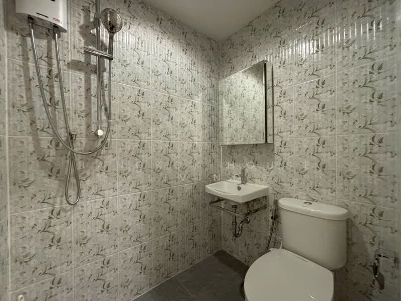 Baan Suanpetch, Bangkok, 18 Soi Sukhumvit 39, Khlong Tan Nua, Watthana, Bangkok, 2 Bedrooms, 135 sqm, Condo For Rent, by Bangkok House Living, 500174975 - DDproperty.com