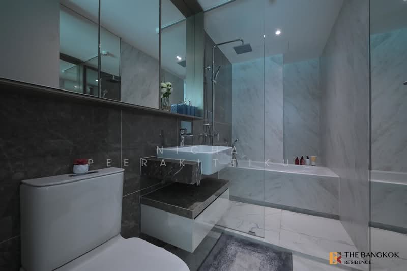 Fynn Asoke, Bangkok, 28 Sukhumvit 10 Alley, Khlong Toei, Khlong Toei, Bangkok, 3 Bedrooms, 110 sqm, Condo For Rent, by Nicha Peerakittikul, 500174981 - DDproperty.com