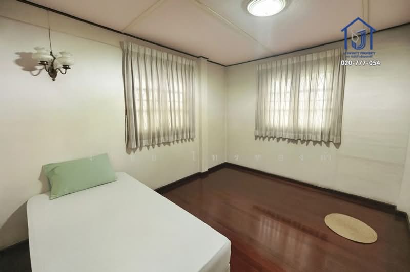 ซอยปรีดีพนมยงค์ 21 ถนนสุขุมวิท 71 แขวงพระโขนงฝั่งเหนือ เขตพระโขนง กรุงเทพมหานคร 10110, Bangkok, Bang Chak, Phra Khanong, Bangkok, 3 Bedrooms, 270 sqm, Single Detached House For Sale, by สง่าชัย ไทรทองคำ, 500174982 - DDproperty.com