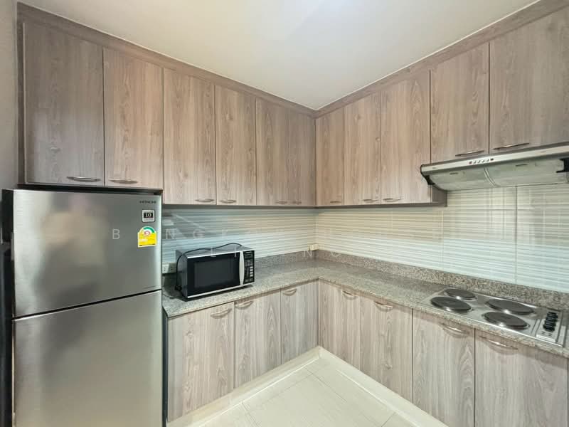 Baan Suanpetch, Bangkok, 18 Soi Sukhumvit 39, Khlong Tan Nua, Watthana, Bangkok, 2 Bedrooms, 135 sqm, Condo For Rent, by Bangkok House Living, 500174998 - DDproperty.com