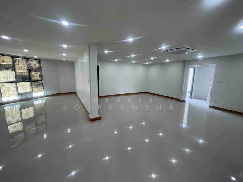 ให้เช่าโกดัง โฮมออฟฟิศ 2 ชั้น รัตนาธิเบศร์ อำเภอเมือง นนทบุรี ใกล้รถไฟฟ้า, Nonthaburi, Bang Rak Noi, Muang Nonthaburi, Nonthaburi, , 600 sqm, Warehouse/Factory For Rent, by Jakarin Houpramong, 500175008 - DDproperty.com