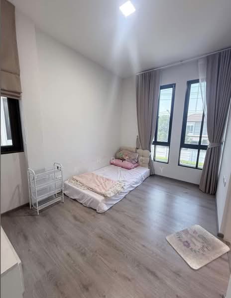 Grande Pleno Phahol-Vibhavadi, Pathum Thani, Klong 1 Klongluang, Khlong Nung, Khlong Luang, Pathum Thani, 3 Bedrooms, 300 sqm, Townhouse For Rent, by Correct Property, 500175049 - DDproperty.com