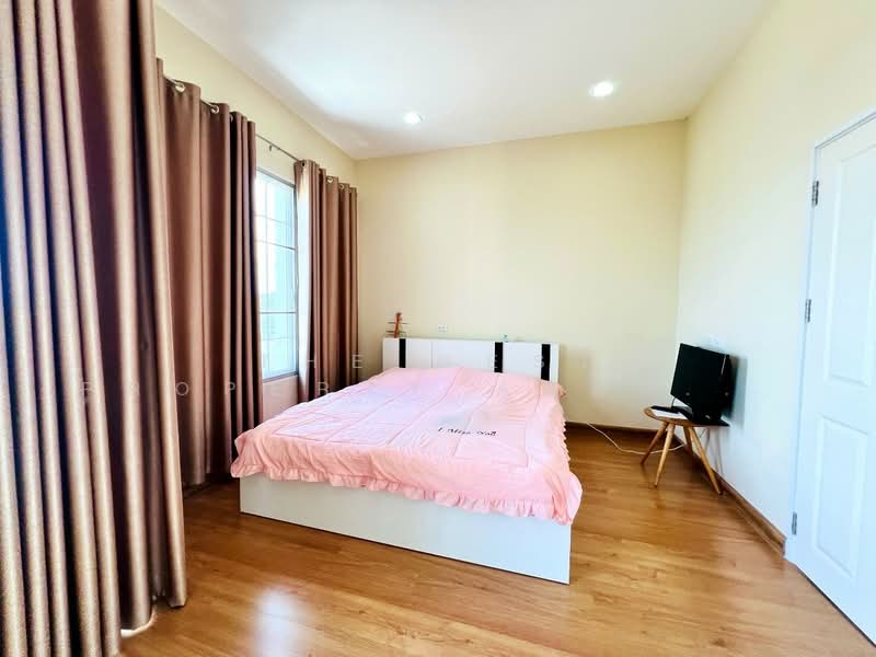 Golden Town 2 Ladprao-Kaset Nawamin, Bangkok, Soi Nawamin 42 Yak 27, Khlong Kum, Bueng Kum, Bangkok, 5 Bedrooms, 100 sqm, Townhouse For Sale, by The Best Property Agent ปู, 500175065 - DDproperty.com