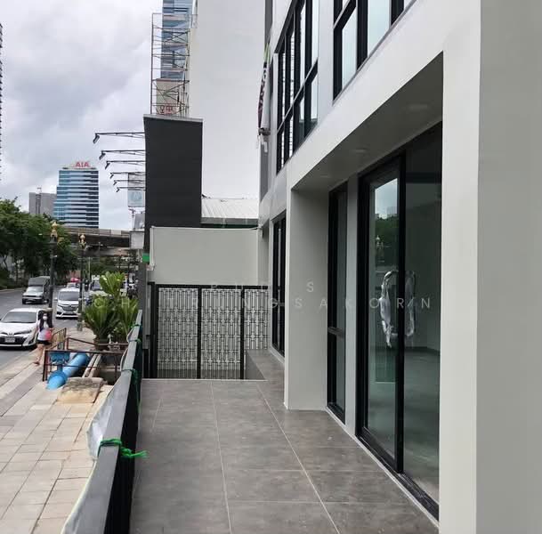 For Rent | Standalone Commercial Building near Chong Nonsi, Bangkok, Silom, Bang Rak, Bangkok, , 2,400 sqm, Shophouse For Rent, by Pudis Chitrungsakorn, 500175071 - DDproperty.com