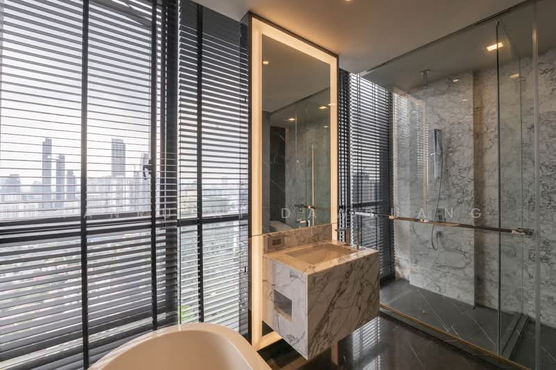 The Monument Thonglor, Bangkok, 998 Thonglor Road, Khlong Tan Nua, Watthana, Bangkok, 2 Bedrooms, 125 sqm, Condo For Sale, by Kanrutai Dawruang, 500175072 - DDproperty.com