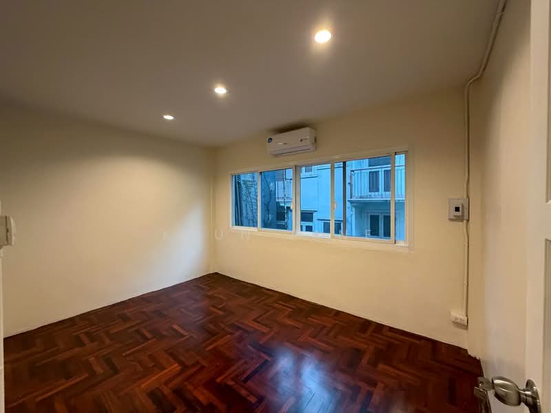 โฮมออฟฟิศ ให้เช่า ใกล้บีทีเอสพระโขนง (เดิน 2 นาที, 100 เมตร) (SPSJP176), กรุงเทพ, สุขุมวิท46, พระโขนง, คลองเตย, กรุงเทพ, 400 ตร.ม., ทาวน์เฮ้าส์ ให้เช่า, โดย Khun Jane, 500175073 - DDproperty.com