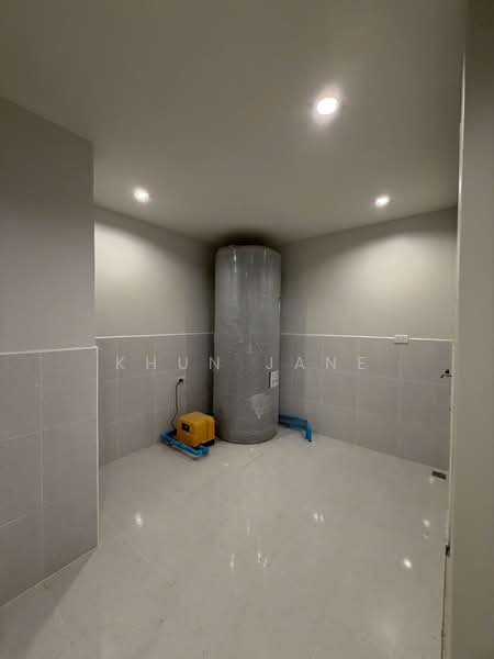 Home Office for Rent near Phra Khanong BTS Station (2-minute walk, 100 meters) (SPSJP176), Bangkok, สุขุมวิท46, Phra Kanong, Khlong Toei, Bangkok, 5 Bedrooms, 400 sqm, Townhouse For Rent, by Khun Jane, 500175073 - DDproperty.com