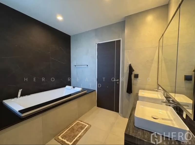 The Gentry Phatthanakan 2, Bangkok, Phatthanakan 32, Suan Luang, Suan Luang, Bangkok, 4 Bedrooms, 425 sqm, Single Detached House For Rent, by Hero Realtor Co., Ltd., 500175104 - DDproperty.com
