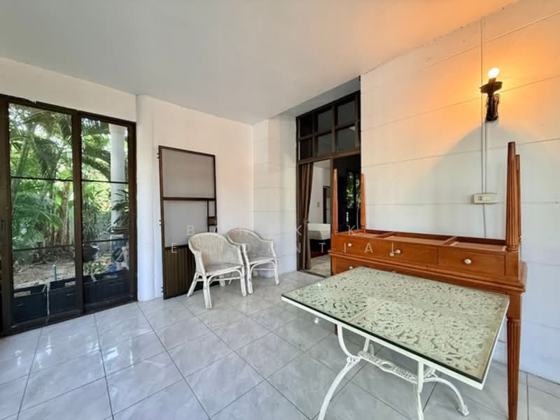 Detached House, Bangkok, Soi Soonvijai 8/2, Bang Kapi, Huai Khwang, Bangkok, 4 Bedrooms, 400 sqm, Single Detached House For Rent, by Bangkok Residential, 500175111 - DDproperty.com