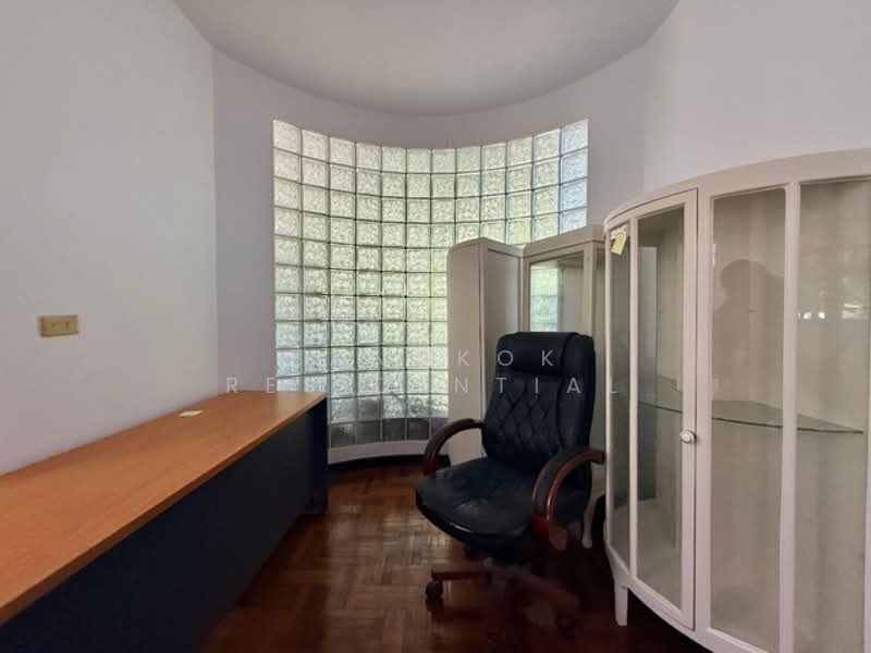 Detached House, Bangkok, Soi Soonvijai 8/2, Bang Kapi, Huai Khwang, Bangkok, 4 Bedrooms, 400 sqm, Single Detached House For Rent, by Bangkok Residential, 500175111 - DDproperty.com