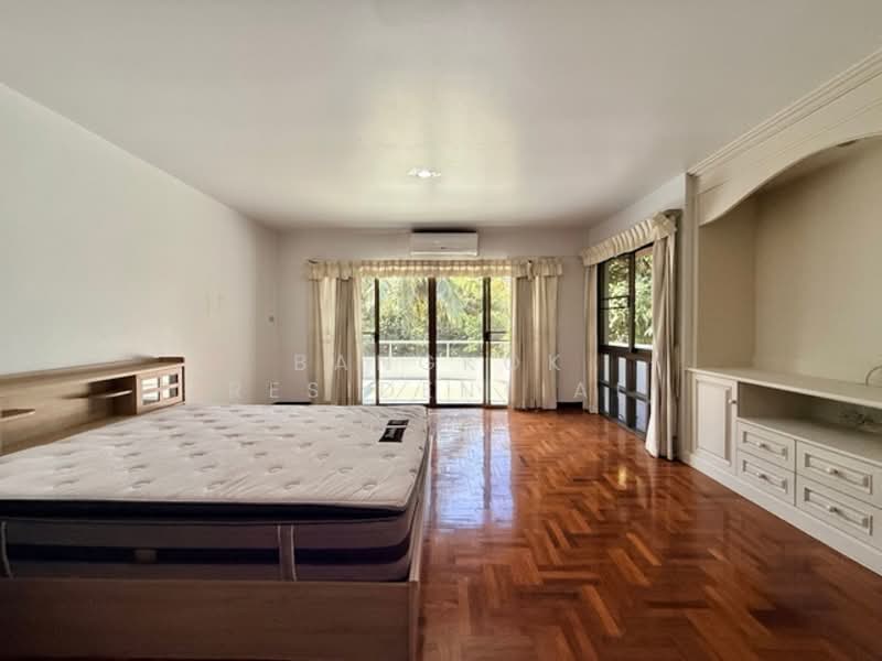 Detached House, Bangkok, Soi Soonvijai 8/2, Bang Kapi, Huai Khwang, Bangkok, 4 Bedrooms, 400 sqm, Single Detached House For Rent, by Bangkok Residential, 500175111 - DDproperty.com