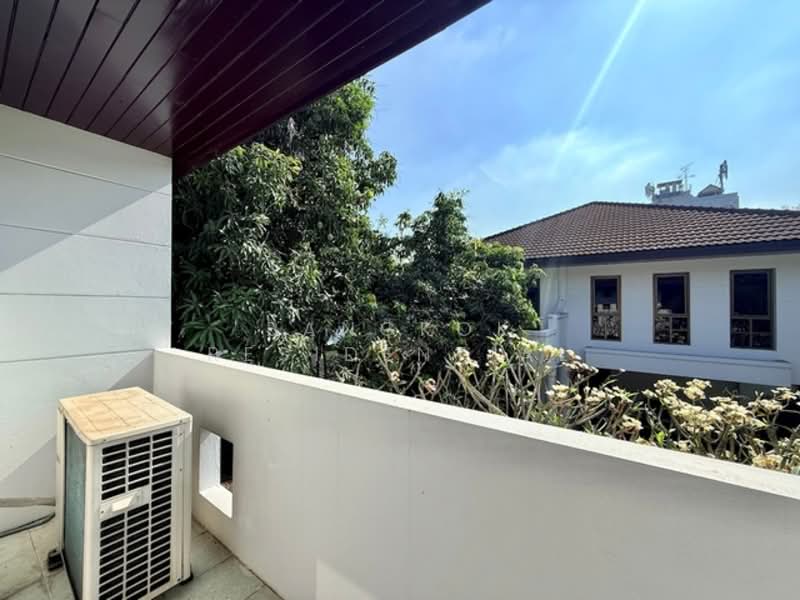 Detached House, Bangkok, Soi Soonvijai 8/2, Bang Kapi, Huai Khwang, Bangkok, 4 Bedrooms, 400 sqm, Single Detached House For Rent, by Bangkok Residential, 500175111 - DDproperty.com