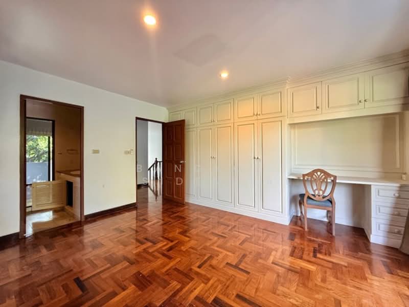 Detached House, Bangkok, Soi Soonvijai 8/2, Bang Kapi, Huai Khwang, Bangkok, 4 Bedrooms, 400 sqm, Single Detached House For Rent, by Bangkok Residential, 500175111 - DDproperty.com