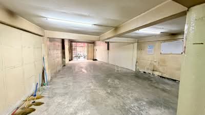 ขาย - อาคารพาณิชย์ ถนนดำรงรักษ์, กรุงเทพ