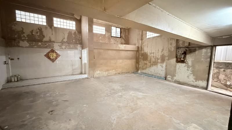 Shophouse Damrongrak Road, Bangkok, ดำรงรักษ์, Khlong Maha Nak, Pom Prap Sattru Phai, Bangkok, , 600 sqm, Shophouse For Sale, by KHUN H-DO, 500175153 - DDproperty.com