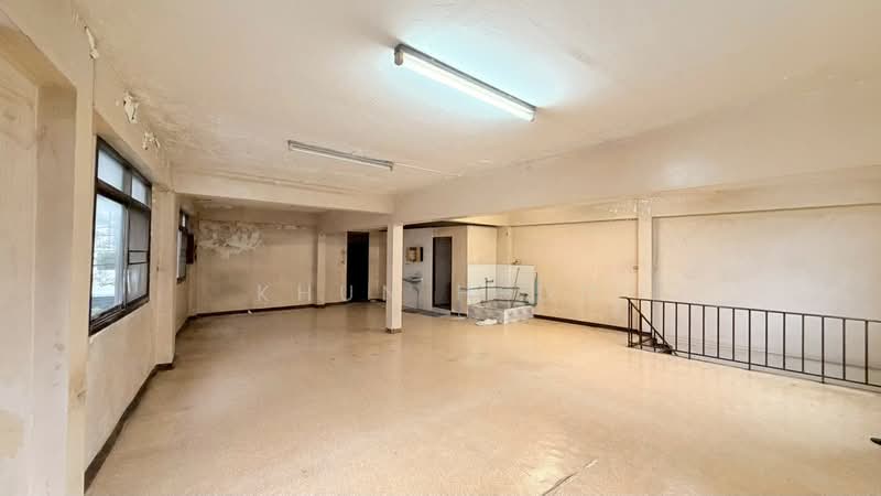 Shophouse Damrongrak Road, Bangkok, ดำรงรักษ์, Khlong Maha Nak, Pom Prap Sattru Phai, Bangkok, , 600 sqm, Shophouse For Sale, by KHUN H-DO, 500175153 - DDproperty.com