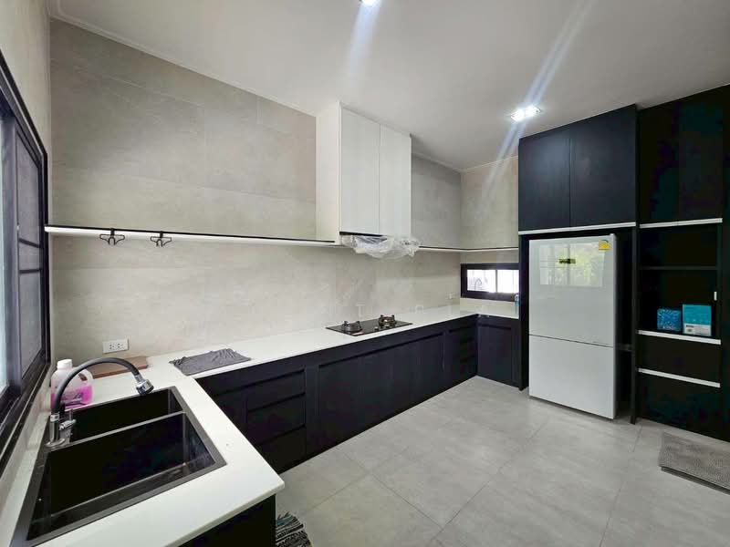 For Rent - 𝗡𝗲𝘄𝗹𝘆 𝗕𝘂𝗶𝗹𝘁 𝗠𝗼𝗱𝗲𝗿𝗻 𝗟𝘂𝘅𝘂𝗿𝘆 𝗛𝗼𝘂𝘀𝗲 𝗳𝗼𝗿 𝗥𝗘𝗡𝗧 (𝗦𝗣𝗦𝗣𝟲𝟰𝟳), Samut Prakan