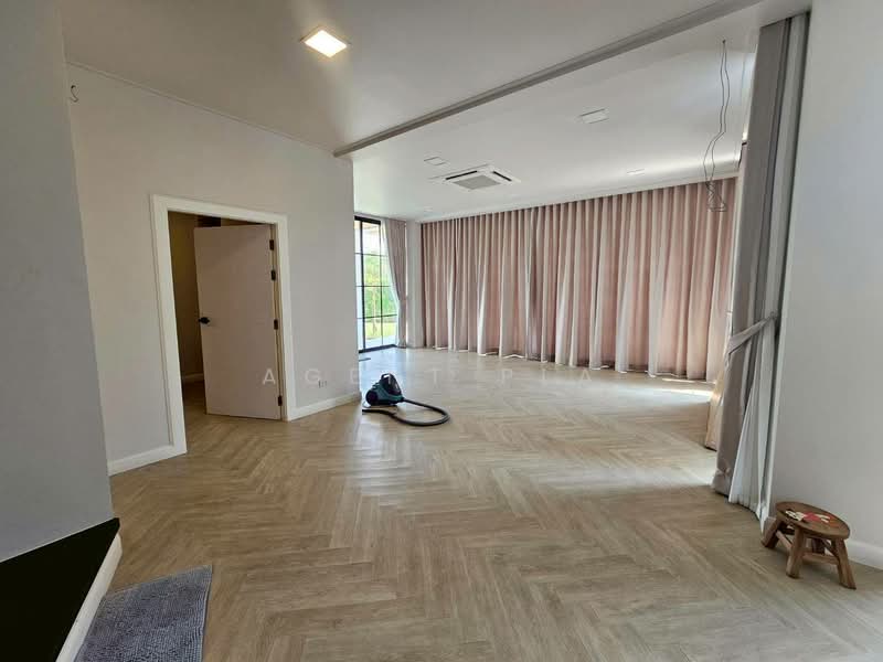 For Rent - 𝗡𝗲𝘄𝗹𝘆 𝗕𝘂𝗶𝗹𝘁 𝗠𝗼𝗱𝗲𝗿𝗻 𝗟𝘂𝘅𝘂𝗿𝘆 𝗛𝗼𝘂𝘀𝗲 𝗳𝗼𝗿 𝗥𝗘𝗡𝗧 (𝗦𝗣𝗦𝗣𝟲𝟰𝟳), Samut Prakan