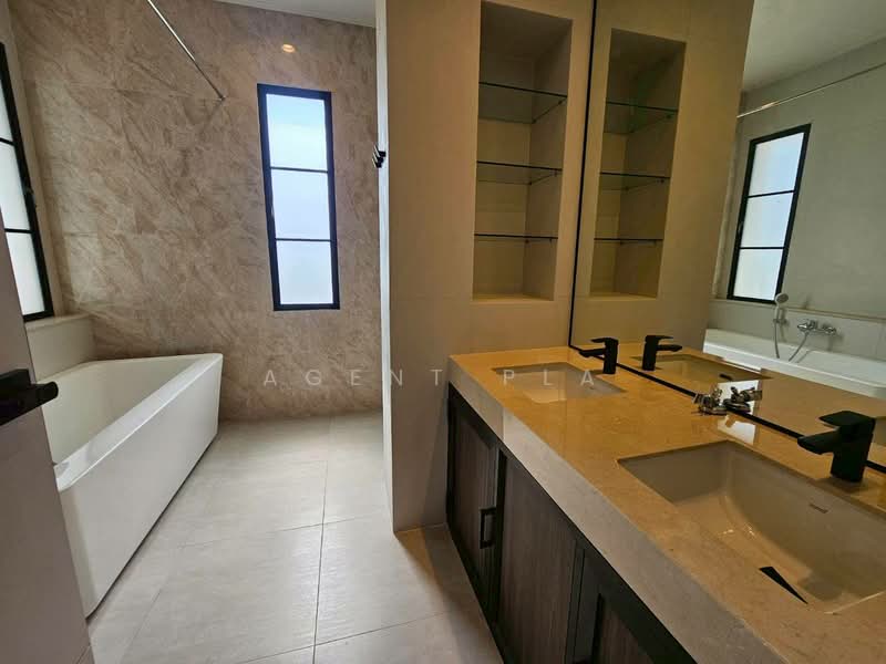 ให้เช่า - ให้เช่า บ้านสร้างใหม่สไตล์โมเดิร์น (SPSP647), สมุทรปราการ