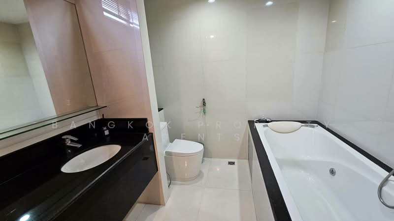 City Lakes Tower, Bangkok, Soi Sukhumvit 16, Khlong Toei, Khlong Toei, Bangkok, 4 Bedrooms, 320 sqm, Condo For Rent, by BANGKOK PROPERTY AGENTS, 500175191 - DDproperty.com