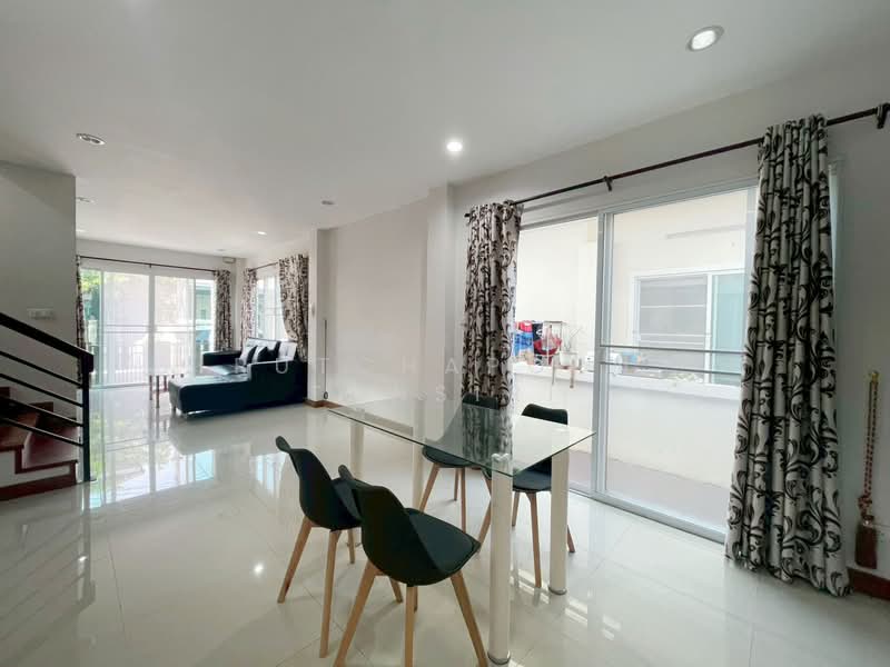 ให้เช่า - บ้านในโครงการ ให้เช่า – ใกล้โรงเรียนนานาชาตินครพายัพ เพียง 5 นาที ค่าเช่า 20,000 บาท / เดือน รหัสทรั, เชียงใหม่