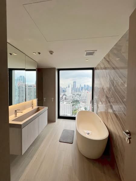 The Lofts Silom : เดอะ ลอฟท์ สีลม, กรุงเทพ, ถนนประมวญ, สีลม, บางรัก, กรุงเทพ, 118 ตร.ม., คอนโด ขาย, โดย Sarttra Wang, 500175202 - DDproperty.com