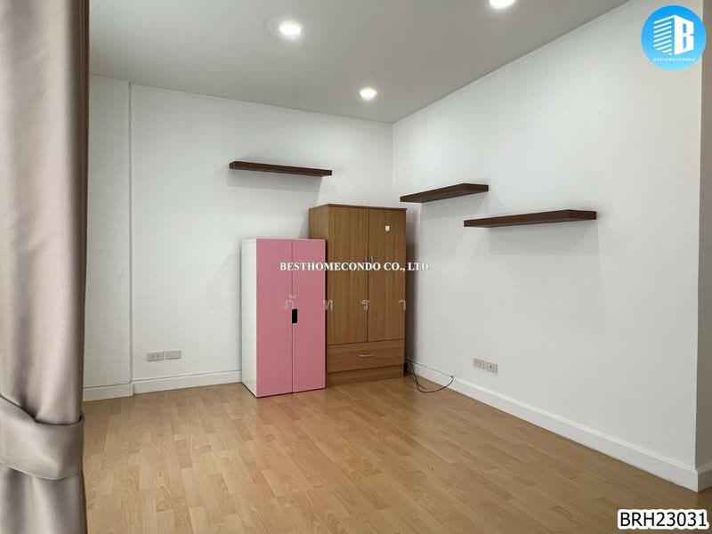 Townplus On Nut, Bangkok, On Nut - Ladkrabang Road, Lat Krabang, Lat Krabang, Bangkok, 3 Bedrooms, 150 sqm, Townhouse For Rent, by คุณ ภัทรานิษฐ์, 500175219 - DDproperty.com