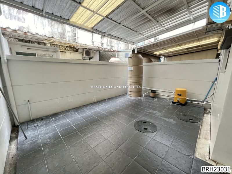 Townplus On Nut, Bangkok, On Nut - Ladkrabang Road, Lat Krabang, Lat Krabang, Bangkok, 3 Bedrooms, 150 sqm, Townhouse For Rent, by คุณ ภัทรานิษฐ์, 500175219 - DDproperty.com