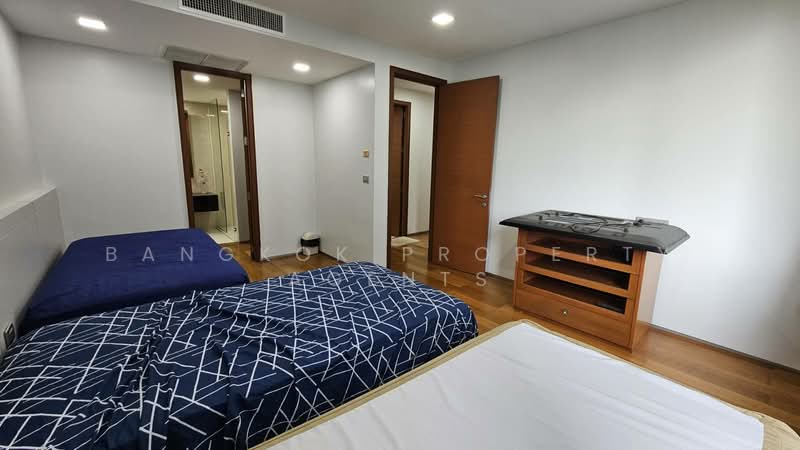 Ficus Lane, Bangkok, Soi Sukhumvit 44/1, Phra Kanong, Khlong Toei, Bangkok, 3 Bedrooms, 210 sqm, Condo For Rent, by BANGKOK PROPERTY AGENTS, 500175222 - DDproperty.com