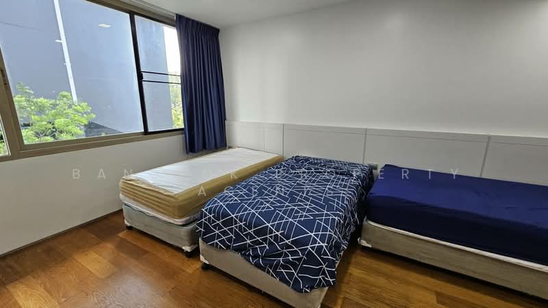 Ficus Lane, Bangkok, Soi Sukhumvit 44/1, Phra Kanong, Khlong Toei, Bangkok, 3 Bedrooms, 210 sqm, Condo For Rent, by BANGKOK PROPERTY AGENTS, 500175222 - DDproperty.com