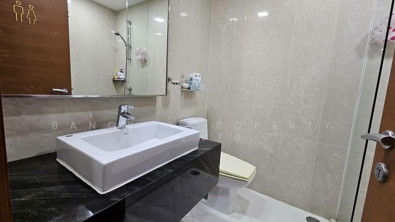 Ficus Lane, Bangkok, Soi Sukhumvit 44/1, Phra Kanong, Khlong Toei, Bangkok, 3 Bedrooms, 210 sqm, Condo For Rent, by BANGKOK PROPERTY AGENTS, 500175222 - DDproperty.com