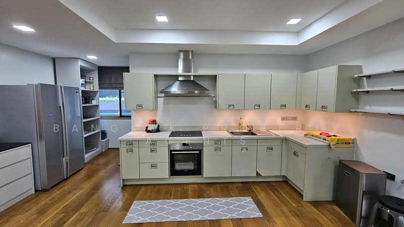 Ficus Lane, Bangkok, Soi Sukhumvit 44/1, Phra Kanong, Khlong Toei, Bangkok, 3 Bedrooms, 210 sqm, Condo For Rent, by BANGKOK PROPERTY AGENTS, 500175222 - DDproperty.com