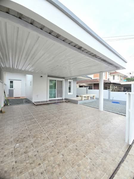 Baan Klang Suan, Chon Buri (Pattaya), Bang Lamung, Bang Lamung (Pattaya), Chon Buri (Pattaya), 3 Bedrooms, 250 sqm, Semi-Detached House (Twin House) For Sale, by HOME Real Estate Service, 500175230 - DDproperty.com