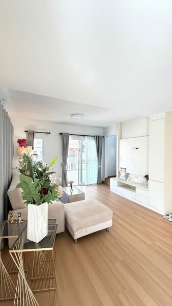 บ้านกลางสวน, ชลบุรี, บางละมุง, บางละมุง, ชลบุรี, 250 ตร.ม., บ้านแฝด ขาย, โดย HOME Real Estate Service, 500175230 - DDproperty.com