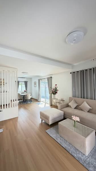 บ้านกลางสวน, ชลบุรี, บางละมุง, บางละมุง, ชลบุรี, 250 ตร.ม., บ้านแฝด ขาย, โดย HOME Real Estate Service, 500175230 - DDproperty.com