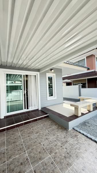 Baan Klang Suan, Chon Buri (Pattaya), Bang Lamung, Bang Lamung (Pattaya), Chon Buri (Pattaya), 3 Bedrooms, 250 sqm, Semi-Detached House (Twin House) For Sale, by HOME Real Estate Service, 500175230 - DDproperty.com