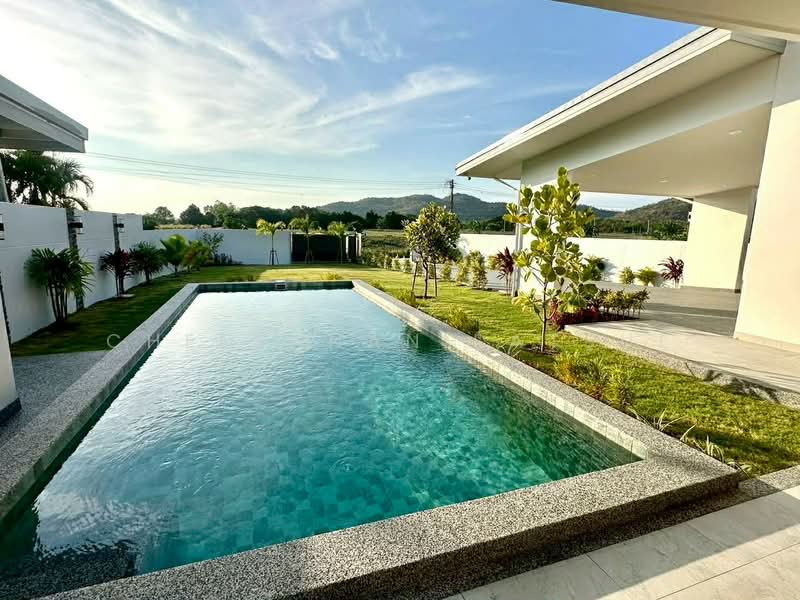 บ้านใหม่พร้อมสระว่ายน้ำ, Prachuap Khiri Khan, Hin Lek Fai, Hua Hin, Prachuap Khiri Khan, 3 Bedrooms, 250 sqm, Villa For Sale, by Cheeranan Satsue, 500175248 - DDproperty.com