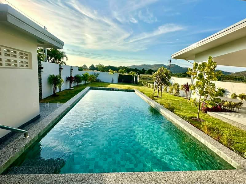 บ้านใหม่พร้อมสระว่ายน้ำ, Prachuap Khiri Khan, Hin Lek Fai, Hua Hin, Prachuap Khiri Khan, 3 Bedrooms, 250 sqm, Villa For Sale, by Cheeranan Satsue, 500175248 - DDproperty.com