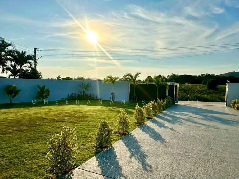 บ้านใหม่พร้อมสระว่ายน้ำ, Prachuap Khiri Khan, Hin Lek Fai, Hua Hin, Prachuap Khiri Khan, 3 Bedrooms, 250 sqm, Villa For Sale, by Cheeranan Satsue, 500175248 - DDproperty.com