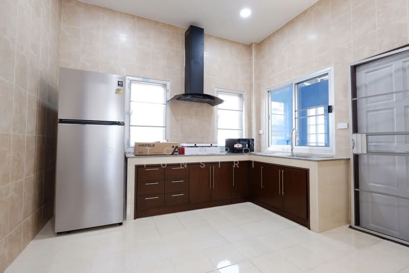 บ้านในโครงการ ให้เช่า – ใกล้มีโชคพลาซ่า เพียง 5 นาที ค่าเช่า 28,000 บาท / เดือน รหัสทรัพย์ : No.6H32, เชียงใหม่, สันทรายน้อย, สันทราย, เชียงใหม่, 150 ตร.ม., บ้านเดี่ยว ให้เช่า, โดย Rutchaporn Tunsiri, 500175253 - DDproperty.com