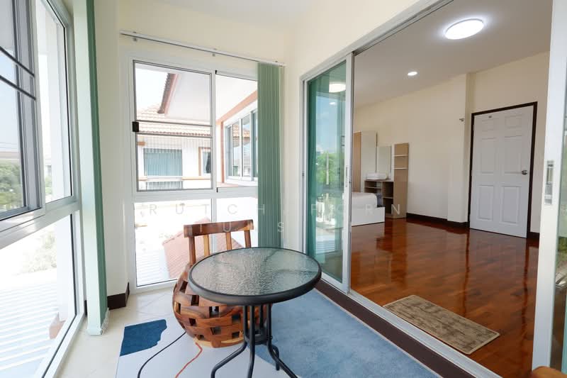 บ้านในโครงการ ให้เช่า – ใกล้มีโชคพลาซ่า เพียง 5 นาที ค่าเช่า 28,000 บาท / เดือน รหัสทรัพย์ : No.6H32, Chiang Mai, San Sai Noi, San Sai, Chiang Mai, 3 Bedrooms, 150 sqm, Single Detached House For Rent, by Rutchaporn Tunsiri, 500175253 - DDproperty.com