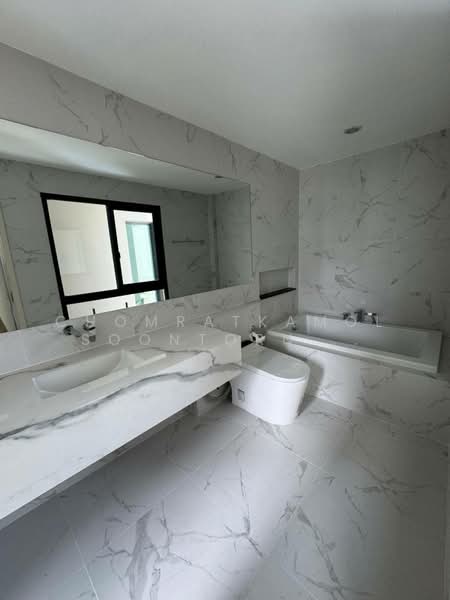 ให้เช่า - Baan Klang Muang Ratchayothin : บ้านกลางเมือง รัชโยธิน, กรุงเทพ