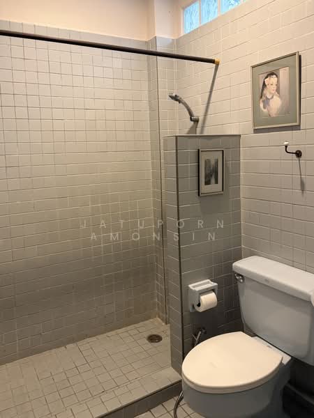 ทาวน์โฮม 4 ชั้น ทองหล่อ ซอย 7, Bangkok, Khlong Tan Nua, Watthana, Bangkok, 6 Bedrooms, 400 sqm, Townhouse For Rent, by Jatuporn Amonsin, 500175325 - DDproperty.com