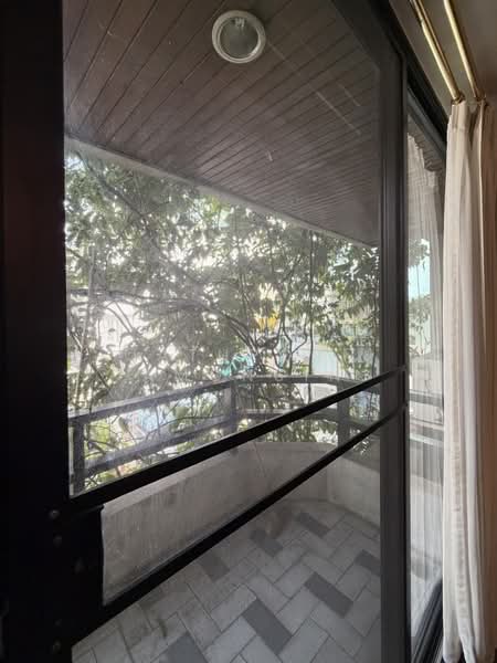 ทาวน์โฮม 4 ชั้น ทองหล่อ ซอย 7, Bangkok, Khlong Tan Nua, Watthana, Bangkok, 6 Bedrooms, 400 sqm, Townhouse For Rent, by Jatuporn Amonsin, 500175325 - DDproperty.com