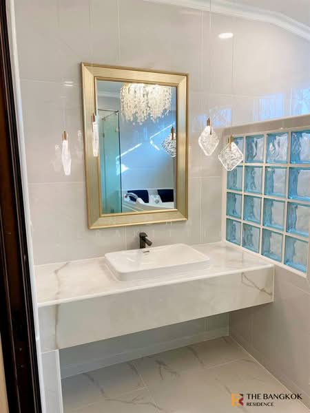 House Area Sukhumvit (Mid Sukhumvit), Bangkok, Phra Kanong, Khlong Toei, Bangkok, 5 Bedrooms, 460 sqm, Single Detached House For Rent, by Nicha Peerakittikul, 500175335 - DDproperty.com