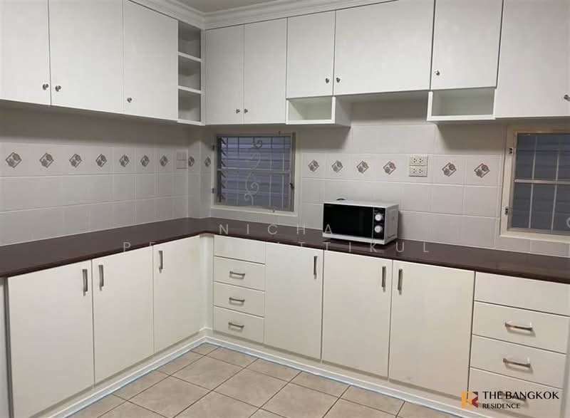 House Area Sukhumvit (Mid Sukhumvit), กรุงเทพ, พระโขนง, คลองเตย, กรุงเทพ, 460 ตร.ม., บ้านเดี่ยว ให้เช่า, โดย Nicha Peerakittikul, 500175335 - DDproperty.com