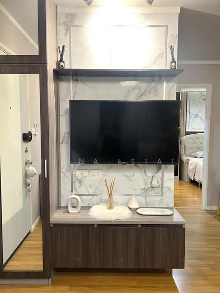 Lumpini Park Rama 9-Ratchada, Bangkok, 888 Chaturathit Road, Bang Kapi, Huai Khwang, Bangkok, 1 Bedroom, 38 sqm, Condo For Rent, by Sivana Estate, 500175390 - DDproperty.com