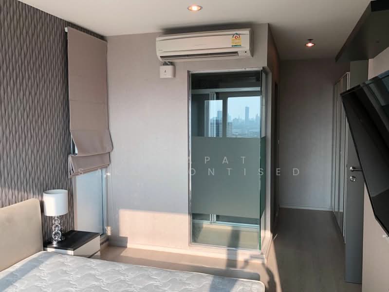 Life Ratchadapisek, Bangkok, 279 Ratchadapisaek Road, Huai Khwang, Huai Khwang, Bangkok, 2 Bedrooms, 56 sqm, Condo For Sale, by Tanapat Sakonsontised, 500175413 - DDproperty.com